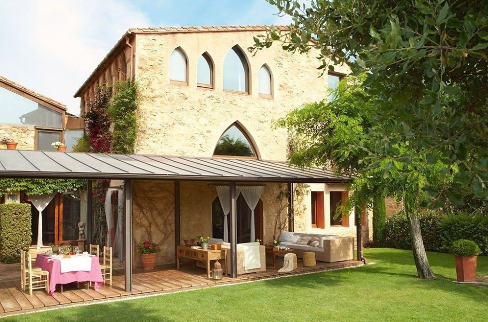 Уютный дом в жаркой стране.