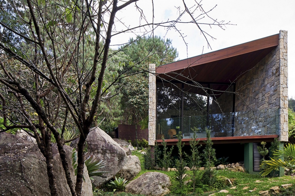 Пристанище писателя наедине с природой