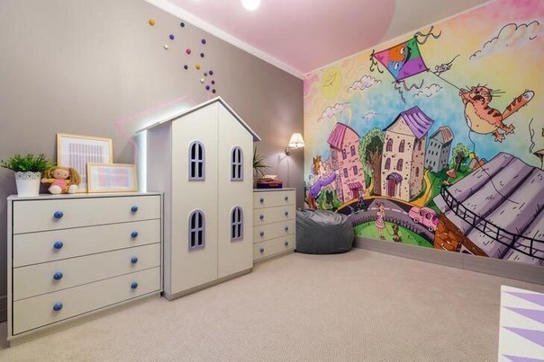 Замечательный интерьер детской комнаты.