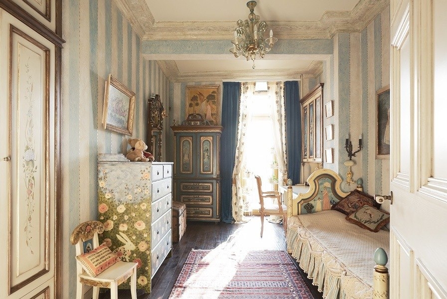 Детская комната в стиле русской дворянской усадьбы