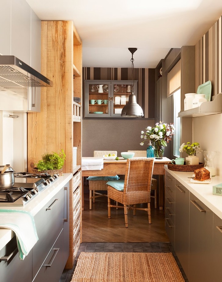 Небольшой деревянный дом в испании