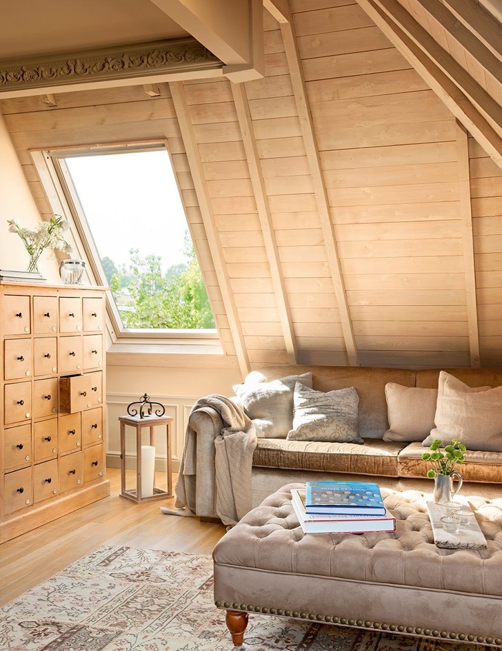 Небольшой деревянный дом в испании