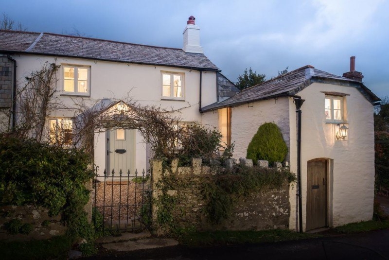 Волшебный дом в Корнвелле. Волшебный дом в Корнвелле.