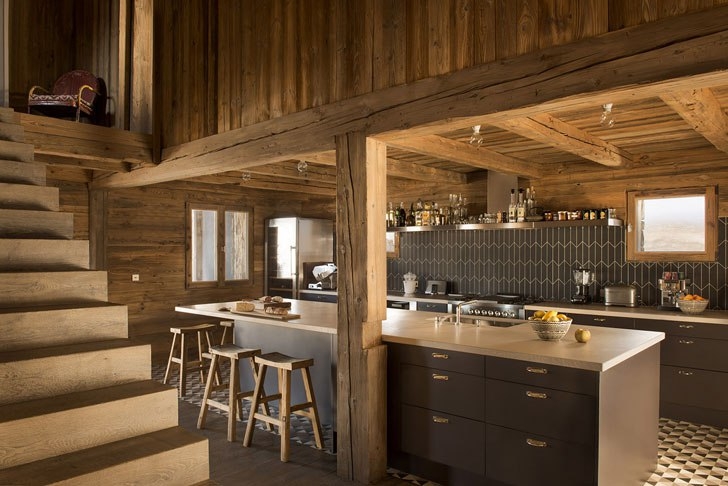 Прекрасное альпийское шале дизайнера в дали от популярных курортов