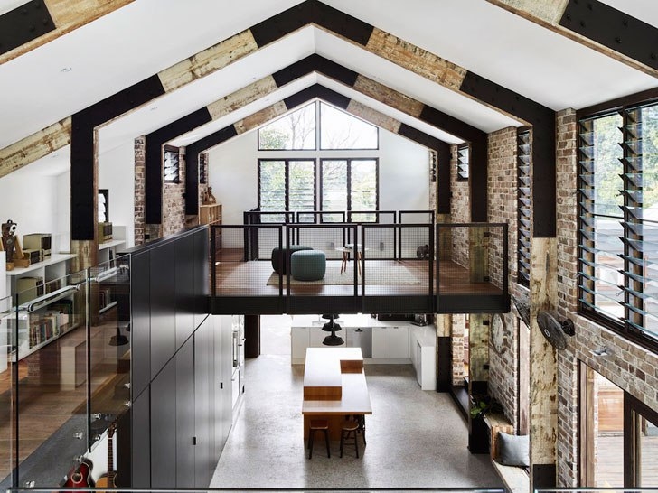 Небольшой дом с огромными окнами в Австралии Небольшой дом с огромными окнами в Австралии