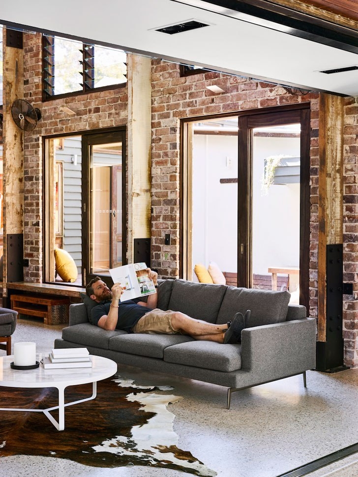 Небольшой дом с огромными окнами в Австралии Небольшой дом с огромными окнами в Австралии