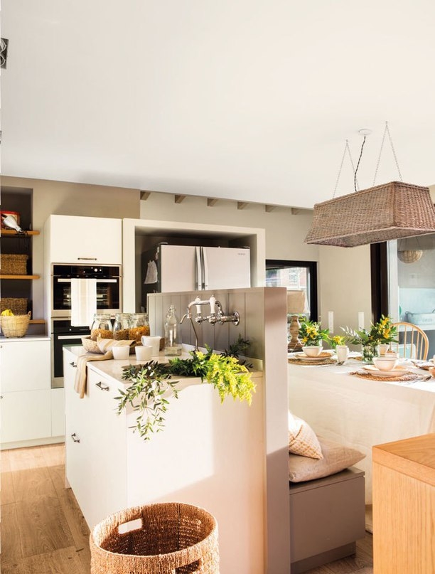 Когда много детей, но мало места: небольшой дом в Барселоне Когда много детей, но мало места: небольшой дом в Барселоне