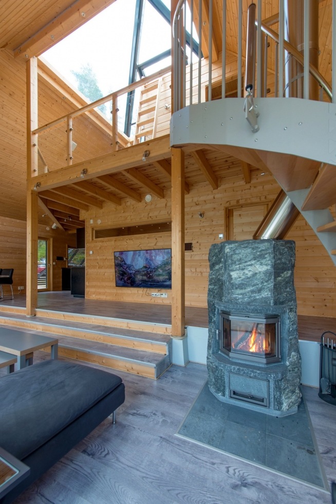 Необычный деревянный дом на берегу озера в Финляндии Необычный деревянный дом на берегу озера в Финляндии