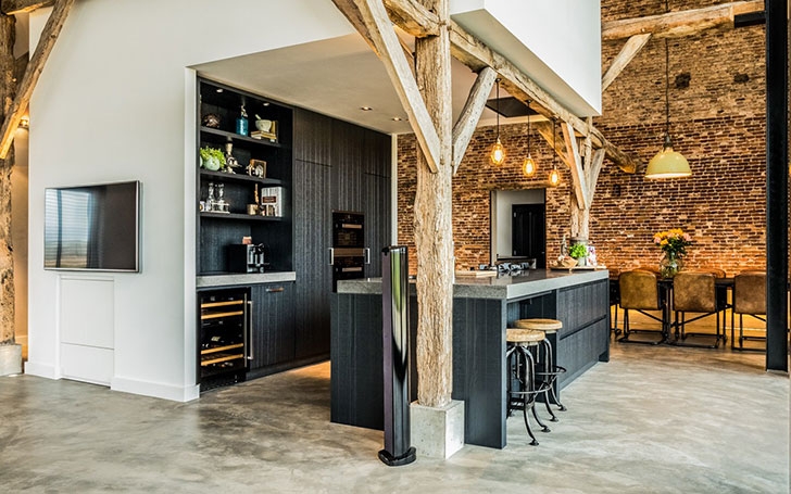 Когда-то фермерский дом с коровником, сегодня стильное жилье