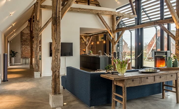 Когда-то фермерский дом с коровником, сегодня стильное жилье
