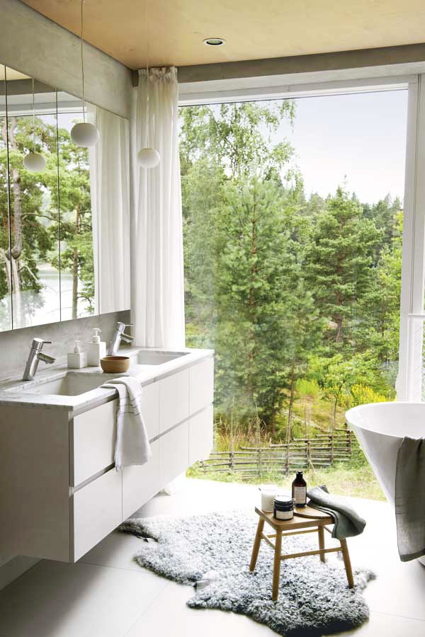 Современный дизайн дома посреди нетронутой природы