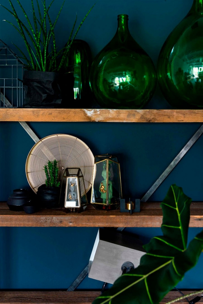 Контрастные цветовые сочетания в интерьере дома в Нидерландах Контрастные цветовые сочетания в интерьере дома в Нидерландах