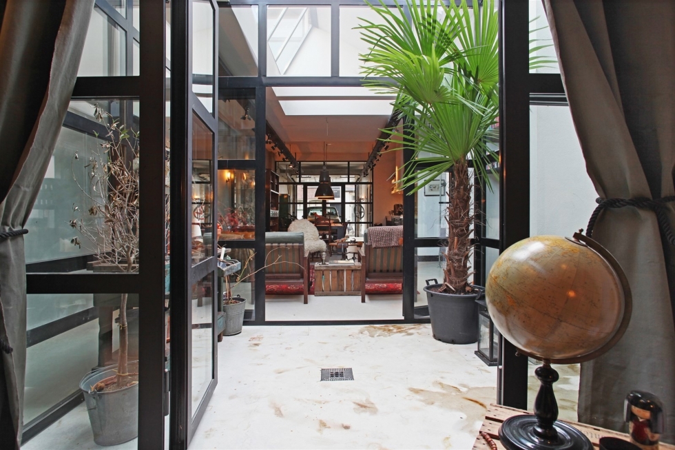 Лофт в гараже в Амстердаме