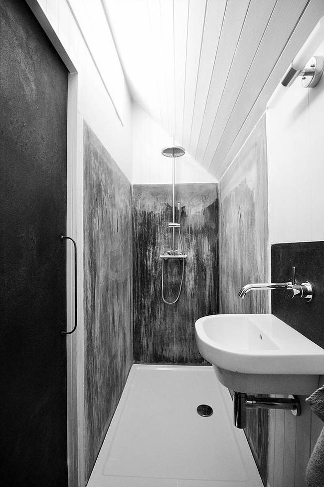 Необычный интерьер хижины в безлюдном лесу Необычный интерьер хижины в безлюдном лесу