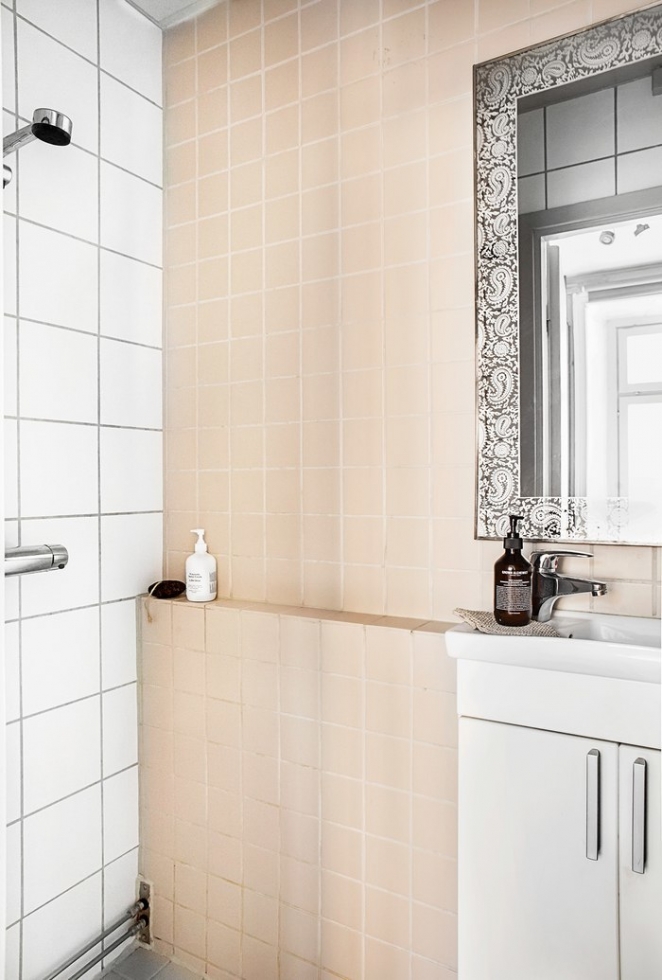 Персиковая студия в персиковом доме, 38 м²