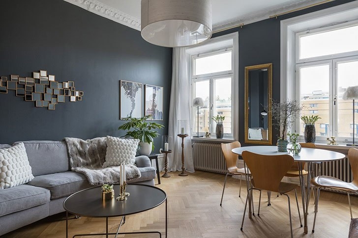 Глубокий синий и элегантные детали: квартира в Стокгольме