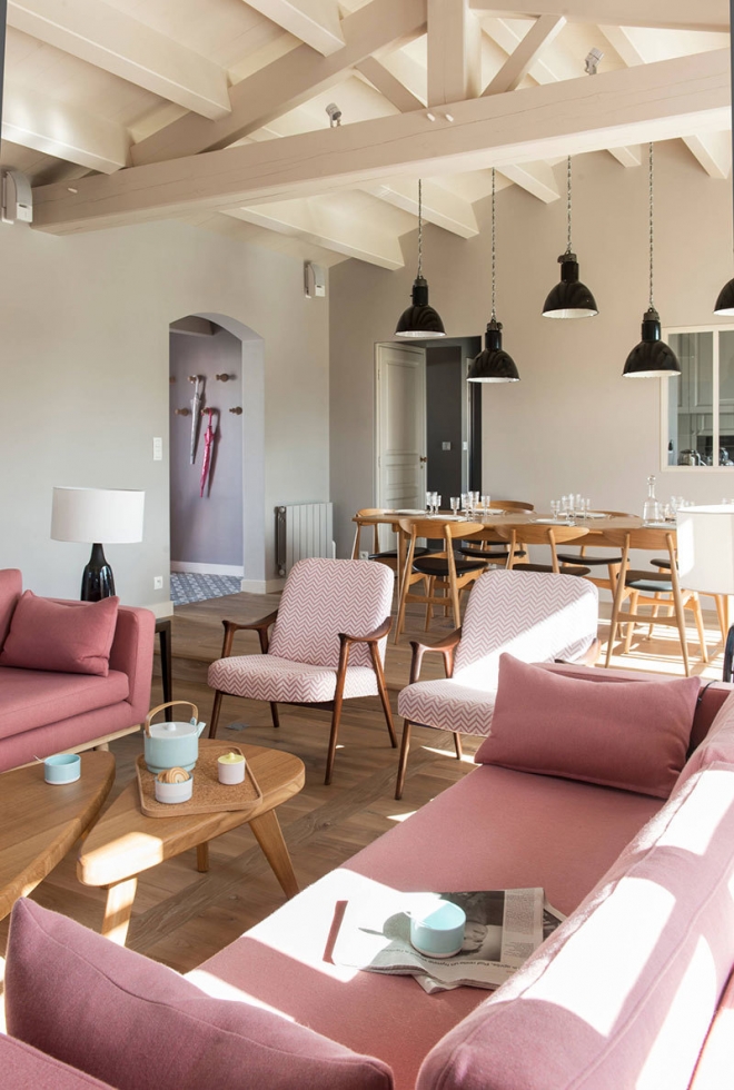 Очаровательный небольшой коттедж во Франции Очаровательный небольшой коттедж во Франции