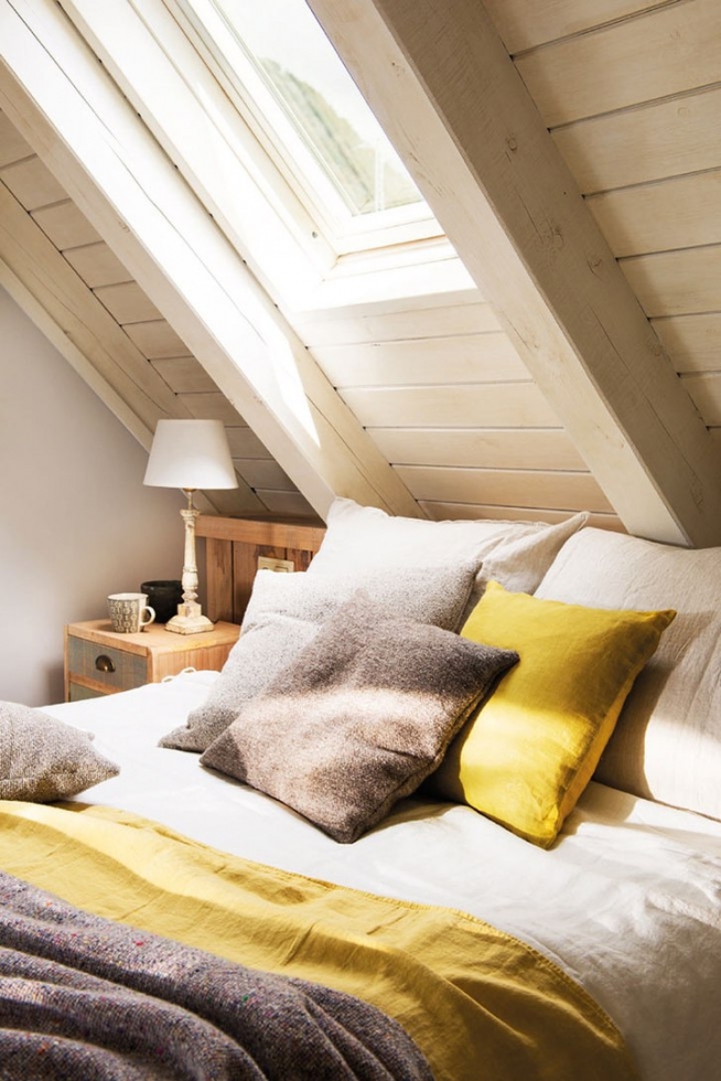 Небольшой дом со светлыми интерьерами в Пиренеях