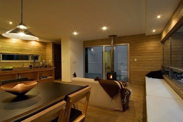 Современная хижина в лесу Современная хижина в лесу