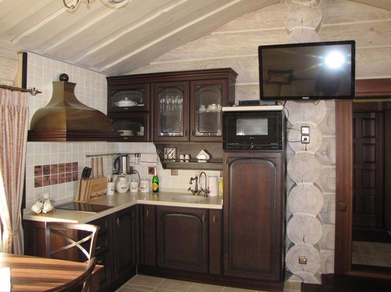 Маленький домик из сруба Маленький домик из сруба