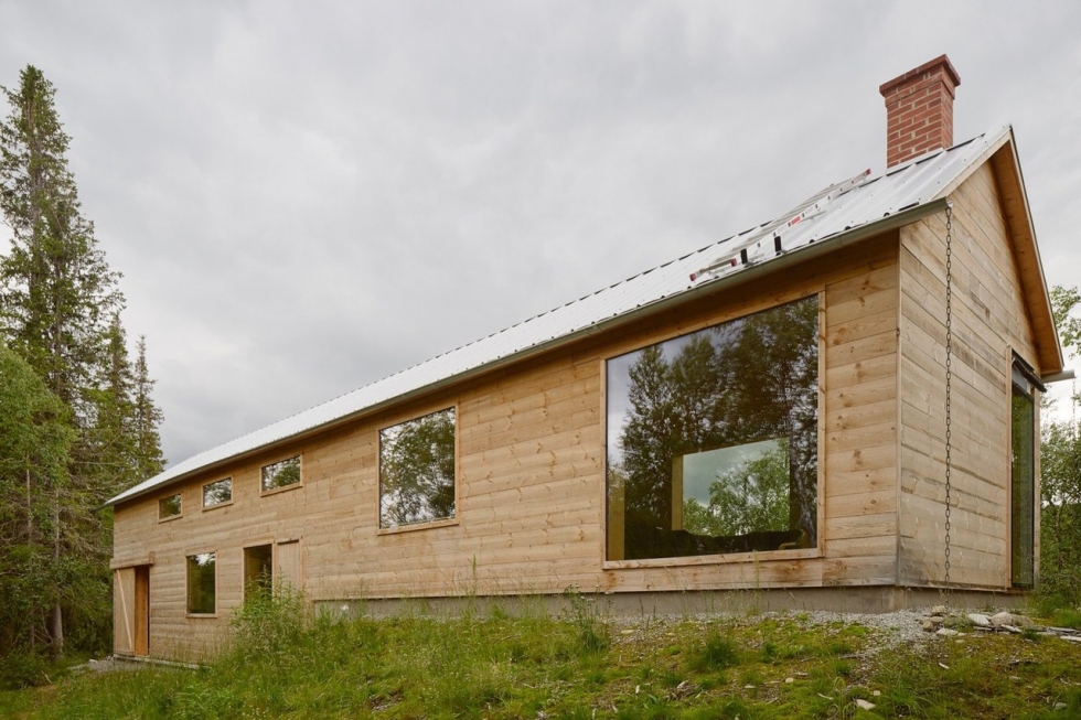 Современный дом из дерева в Швеции