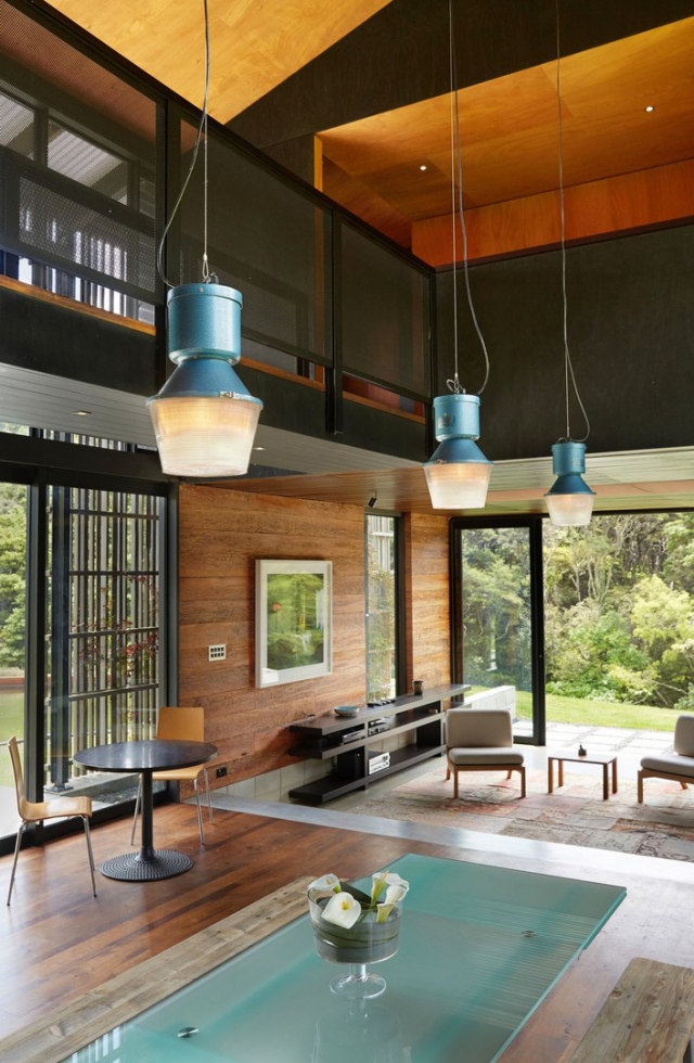 Традиционные элементы архитектуры в современной доме в Новой Зеландии