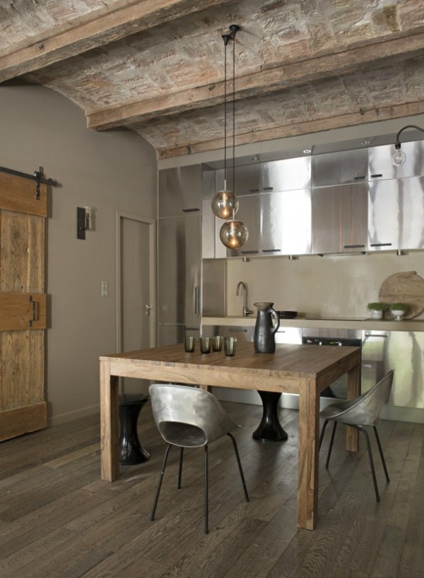 Индустриальный минимализм в загородном доме