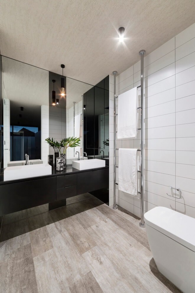 Современный дом с огромными окнами в Австраллии